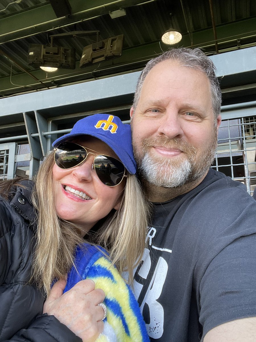 19primetime's tweet photo. Another Awesome Mother’s Day with M’s!! #whereiroot https://t.co/OsDPYzrXYh