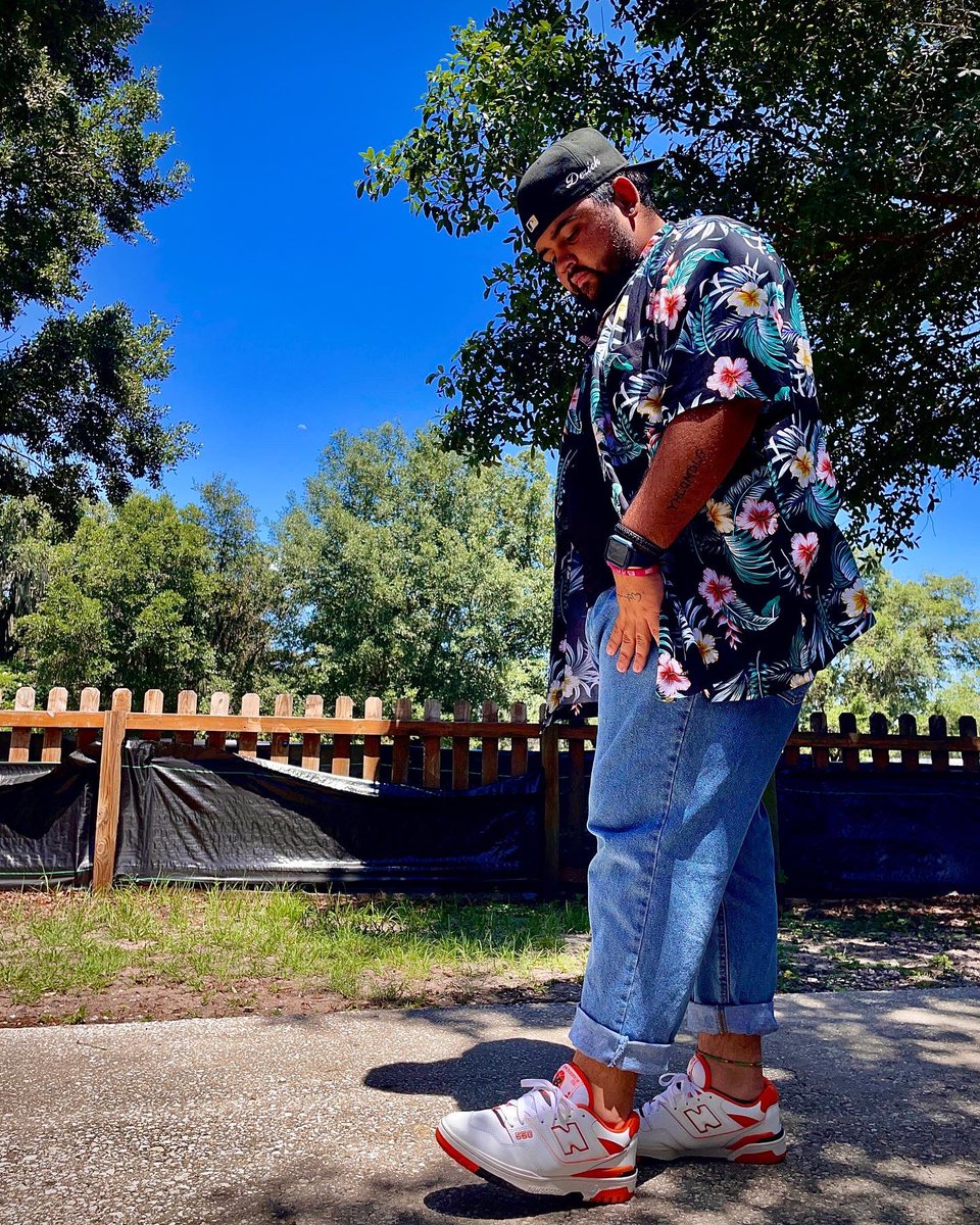 JabedPr's tweet photo. Tropical Season🏖🌴🌺 https://t.co/XmAPWnKhj9