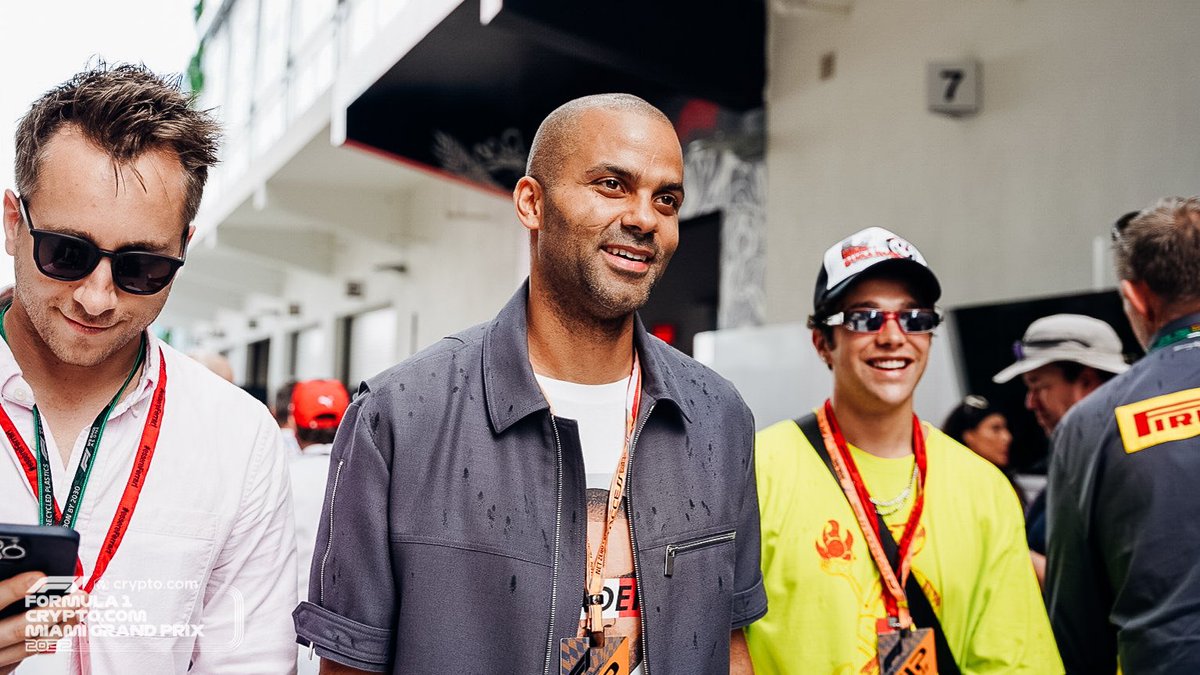 f1miami's tweet photo. Race day vibes in the 305. 😎

⭐️ @djkhaled 
⭐️ @KingJames 
⭐️ @kylekuzma x @winnieharlow 
⭐️ @tonyparker https://t.co/D5EwFPzEcc