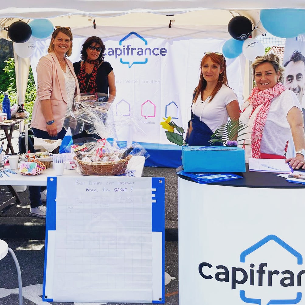 AnnePal69's tweet photo. Bilan des animations de la journée sur notre stand #CAPIFRANCE

- Une belle estimation du panier garni. Notre gagnante a estimé le poids à 1g près ! Comme quoi "bien estimer c'est important!"
-tirage au sort du jeu concours demain! 🎁
Merci à tous pour vos sourires 😊 https://t.co/c7ulYSr8si