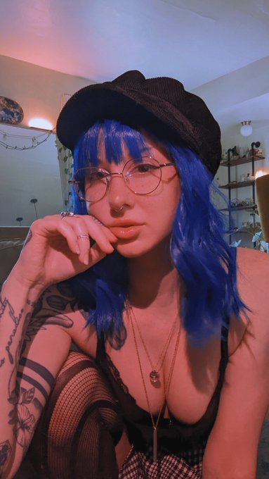 🐇🐇🐇 https://t.co/bCJuaBlJpG