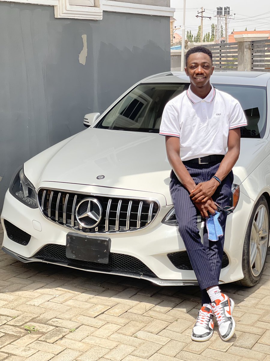 Westernigalaboy's tweet photo. A Thread😊…..

I am Valentine Onogu, a Production Designer/ Art Director.
 I am a highly-motivated  filmmaker with 4+  years of visual storytelling experienced in Art Direction, Production Design and Directing. https://t.co/Tub05LMjrN