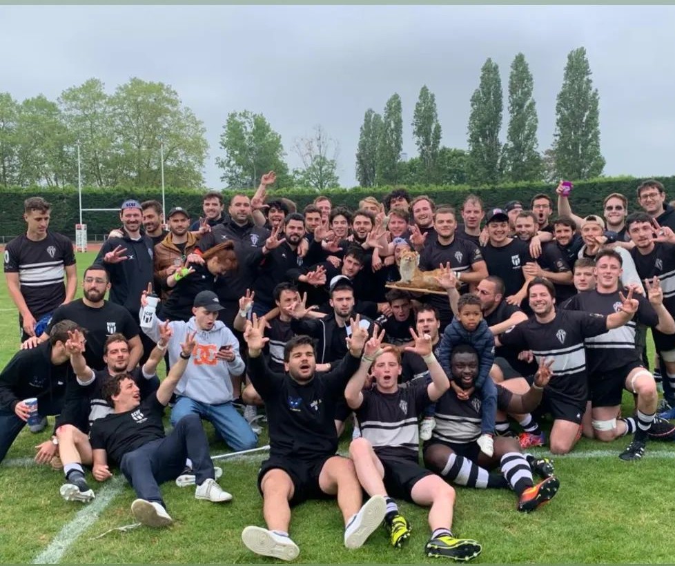 🏆 Les seniors champion d'île de France Réserve Honneur après une belle victoire contre Montesson.🖤🤍
Quelle formidable aventure pour nombre de joueurs formés à <a href="/SCUFEDR/">SCUFEDR</a>
Et ce n'est que le début 😍
<a href="/SCUF_Rugby/">SCUF_Rugby</a> 
<a href="/LIFRugby/">Ligue IDF Rugby</a>