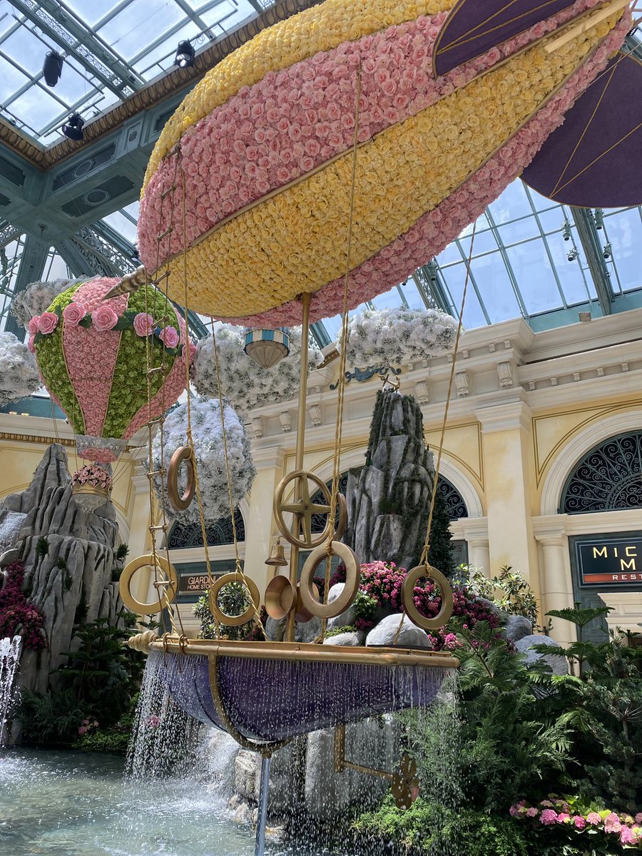 chiophilippakis's tweet photo. #bellagio #LasVegas #springbee https://t.co/dopYi3xn7f