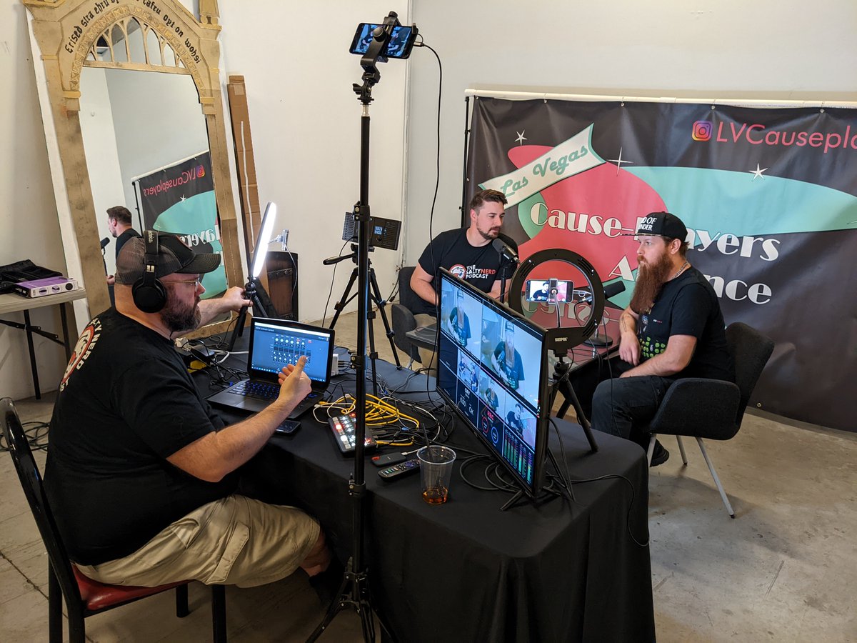 LVCausePlayers's tweet photo. Thank you to everyone who came out to the @FandomBarLV #DoctorStrange event last night to support us. Also, thank you @salty_nerd &amp; @NerdsNeverSay for recording interviews to help us shine light on #MentalHealth for #MentalHealthAwarenessMonth. Here are some BTS photos from that. https://t.co/3fi22KLGcn