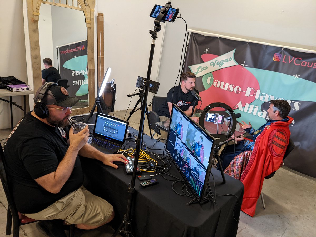 LVCausePlayers's tweet photo. Thank you to everyone who came out to the @FandomBarLV #DoctorStrange event last night to support us. Also, thank you @salty_nerd &amp; @NerdsNeverSay for recording interviews to help us shine light on #MentalHealth for #MentalHealthAwarenessMonth. Here are some BTS photos from that. https://t.co/3fi22KLGcn
