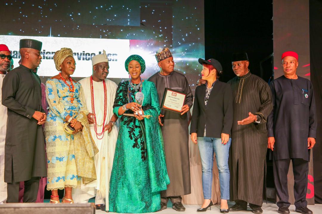 TosanBright's tweet image. The Wife Of Sen.Dr Bukola Saraki Mrs Toyin Saraki yesterday bagged Humanitarian of the year.by Sun Newspapers

She was accompanied by His lovely Husband Dr.Bukola Saraki.

Indeed,Mrs Saraki will Produce a better First Lady 

#FixNigeria
#RealSolution
#ABS2023