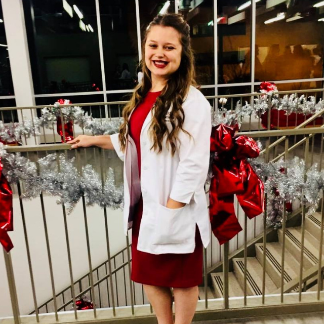iunorthwest's tweet photo. πMeet the Class of 2022π: Laurentia Bivol (Nursing). Growing up in Moldova, Laurentia dreamed of coming to the U.S., and following in the nursing footsteps of her mother. And guess what, she's done it. Congrats, Laurentia! #IUNgrad22 Her story: https://t.co/aC9GBmh0mK https://t.co/g9f1hPW3DM