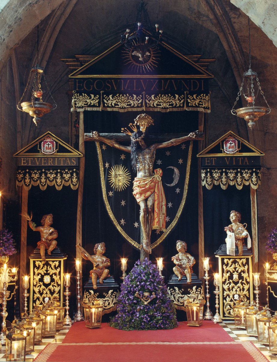 LUNES, DÍA DE LAS ÁNIMAS 
Te rogamos por las almas de nuestros hermanos que has mandado emigrar de este mundo, para que no las dejes en el purgatorio, sino que mandes que tus santos ángeles las tomen y las lleven a la patria del paraíso pues sabemos que esperaron y creyeron en Ti