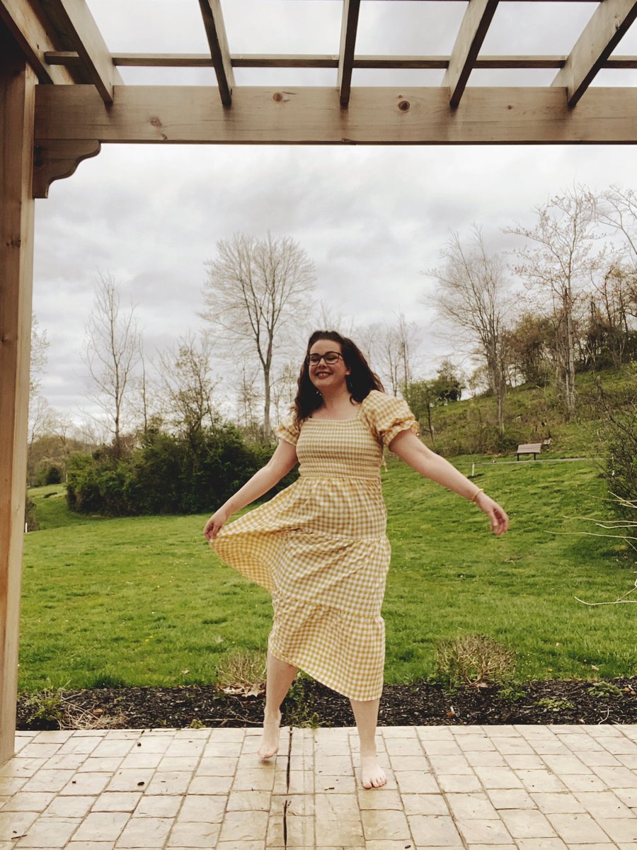 OneLaneBridget's tweet photo. Sh!t I bought on Amazon
👗😬👀😑😅🙃✌️ —  I’m sorry.

By me, Bridget. A 31 year old Children’s Librarian who loves fashion sometimes. And not spending more than $50 on an item of clothing most of the time. 

Because when something fits - own 7. https://t.co/UGWw4DOYzn