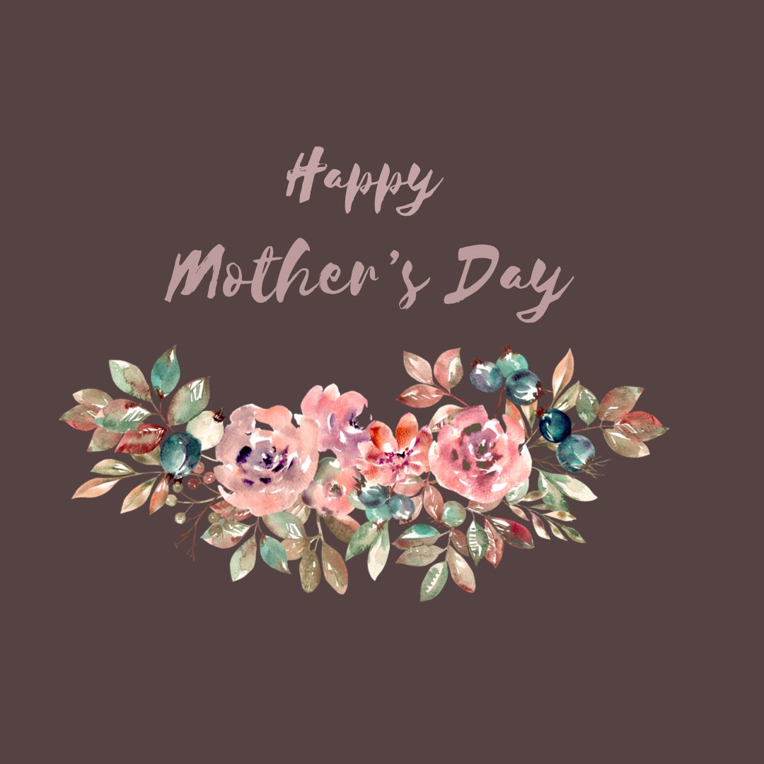 mclafab's tweet photo. Happy Mother’s Day! 🌸 https://t.co/y4jnSSn0jB