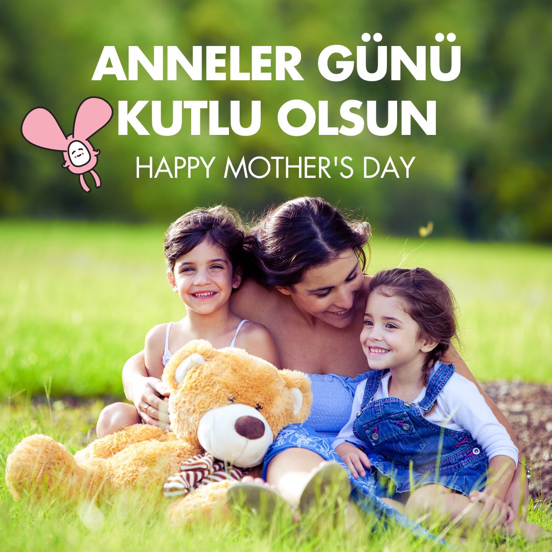 Bir gün değil her gün çok kalp.
❤☺ Tüm annelerin Anneler Günü kutlu olsun.