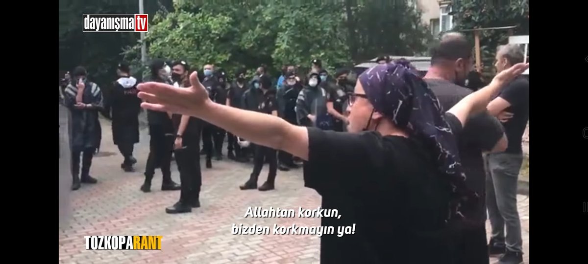 TozkoparanKent1's tweet photo. Bu güzel haberi size vermek için taptaze bir hesap açtım Bünyamin bey, çünkü diğer hesaplardan engellediniz!!!
Sürpriiiiizzz
Tozkoparan ArtıkİlçeOluyor https://t.co/XzIwY7PVcZ