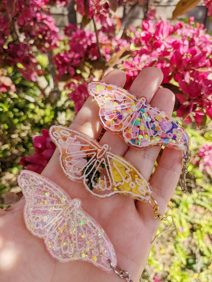 _jazzyrosee's tweet photo. As if all three pairs of these butterflies are still all in stock 👀✨ https://t.co/Bkx5X2aDMX