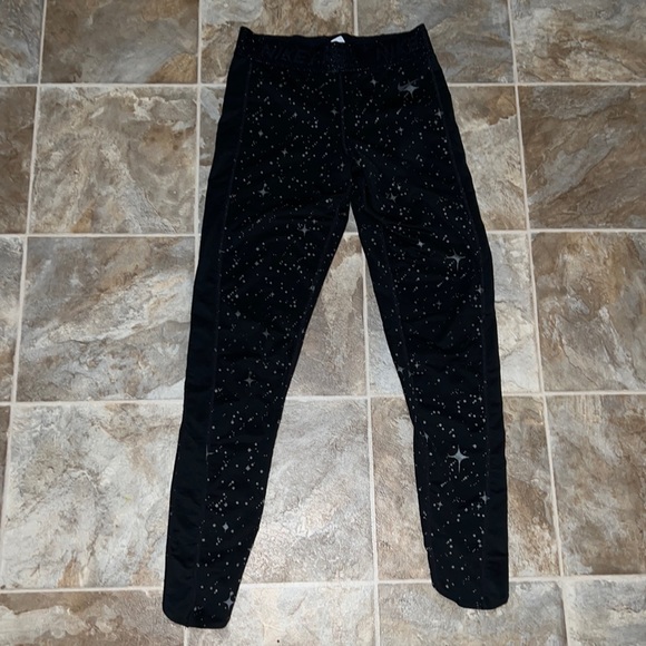 ECOPOSH4U's tweet photo. So good I had to share! Check out all the items I'm loving on @Poshmarkapp from @Kattann0221 #poshmark #fashion #style #shopmycloset #rachelrachelroy #nike #cherokee: https://t.co/6s1PYVfEWc https://t.co/CLbSQ0e2Nr