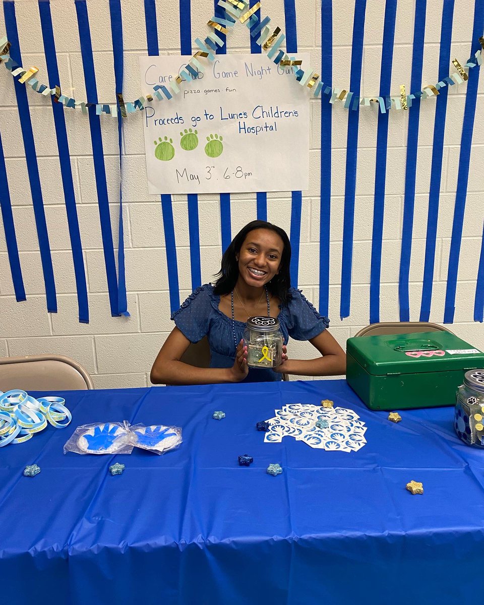 wildcats_care's tweet photo. thank you to president (senior) kayln jackson for all the time, dedication, and effort you’ve given to wcc (and all u do)!!!! we appreciate u!!!! 🥹🥹🥹💙💙💙 @kayln_jackson https://t.co/gC6yucH3TE