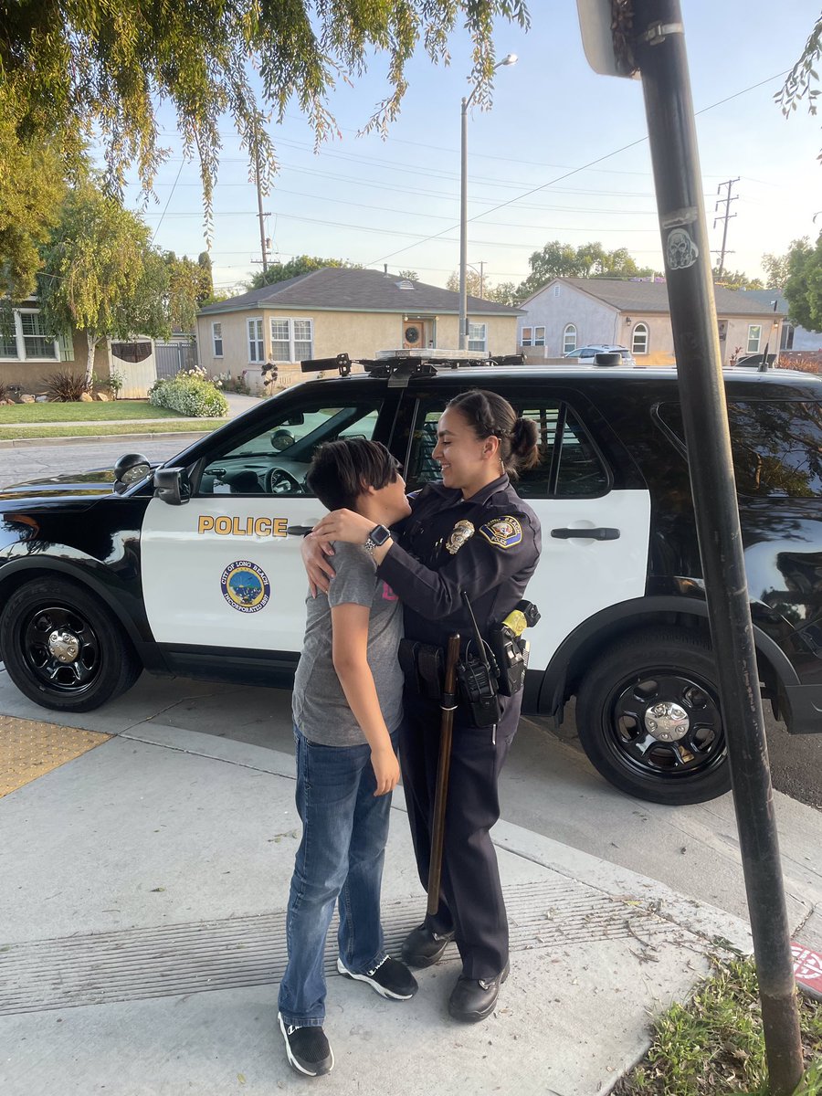 LBPDNorth's tweet photo. North Division would like to wish a Happy Mother's Day to all the moms in our community, and all around the world.
We’re proud of the moms who will be spending the day serving & protecting our beautiful City! 💙 💐
#MothersDay #ThanksMom #LongBeach #LBPDNorth https://t.co/SLqPb9FN5k