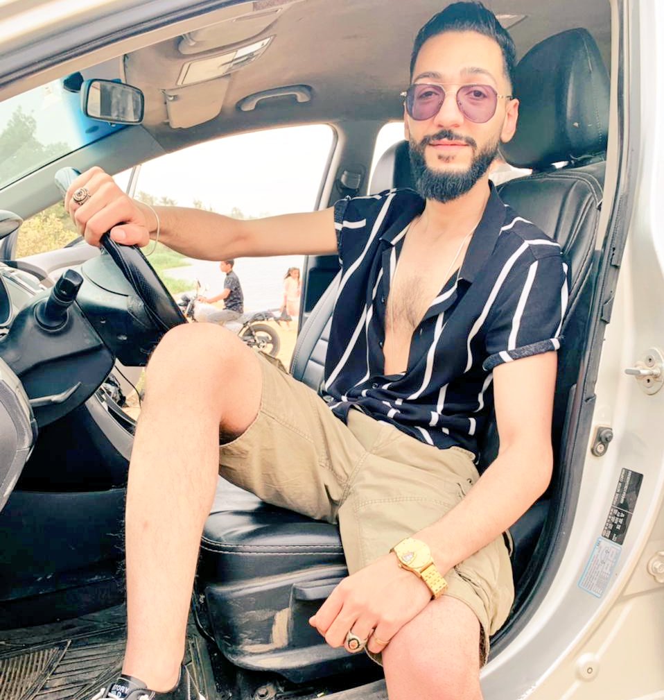 لقد كنت حذرآ 
من الجميع ما عداك ..😔🤦🏻‍♂️