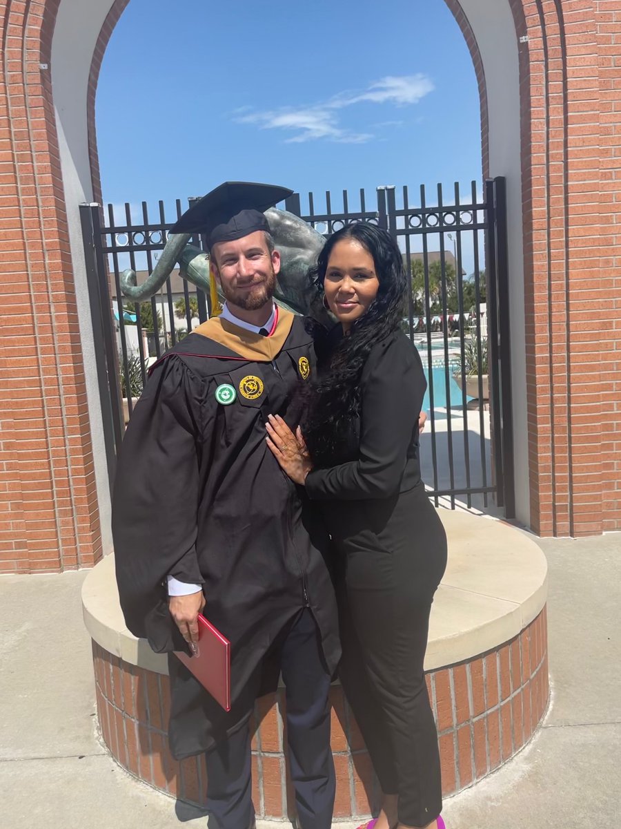 CoachCarlP's tweet photo. Picked up 2nd masters this weekend (MBA), couldn't have done it w/o the most important moms in my life, thank you to my beautiful wife and amazing mom (my amazing daughter too), thank you all who have blessed me thus far thank you to God for his providence, we are all so blessed! https://t.co/pzpc2ixqDu