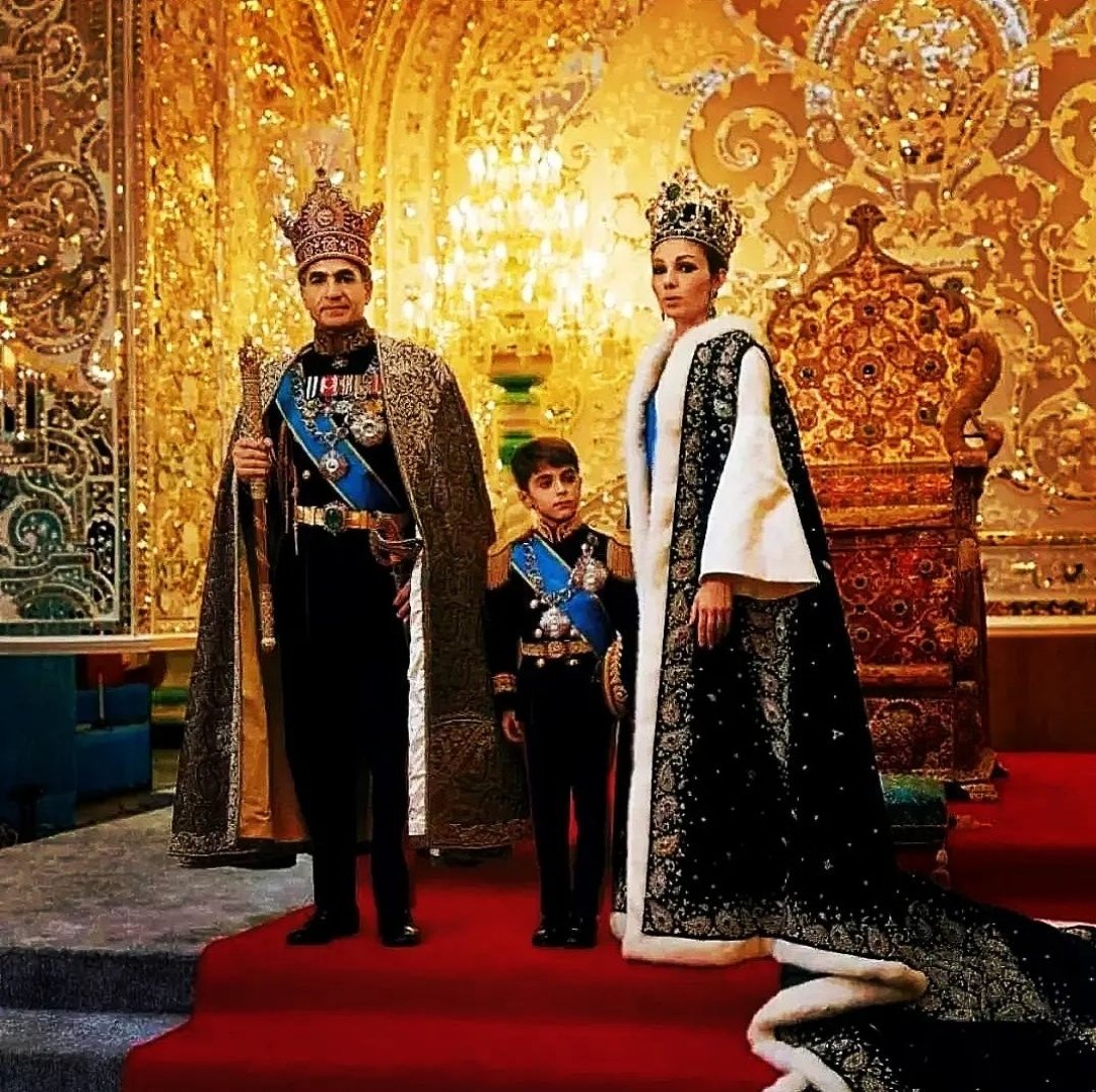 Mostafa76733710's tweet photo. @PahlaviReza https://t.co/6nhTgR44BK