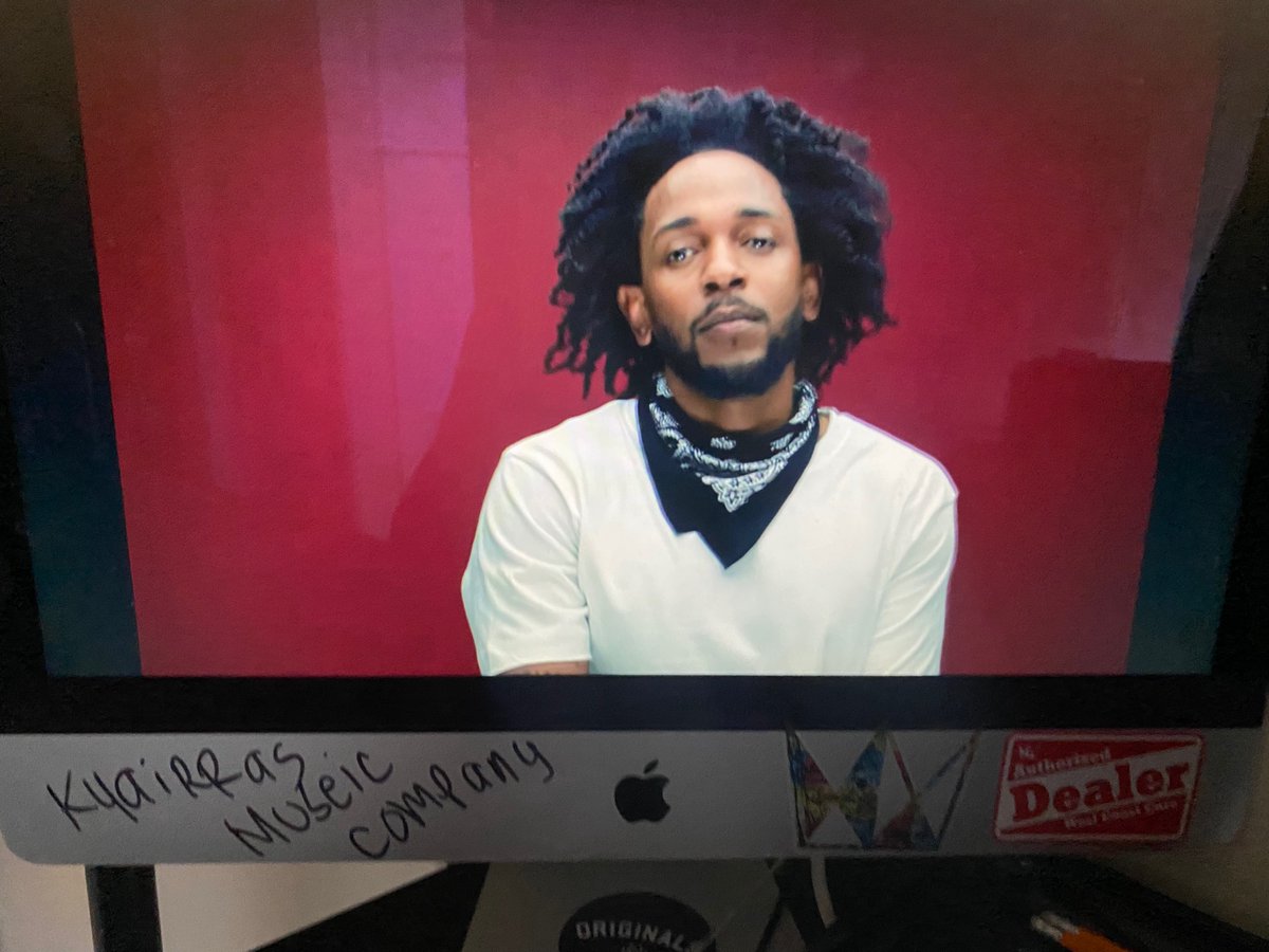 MuseicMag's tweet photo. #KendrickLamar i haven’t seen something so beautiful in a while The Heart part 5 like wow like wow like wow tears and just wow in aw https://t.co/zCe48FmqqF