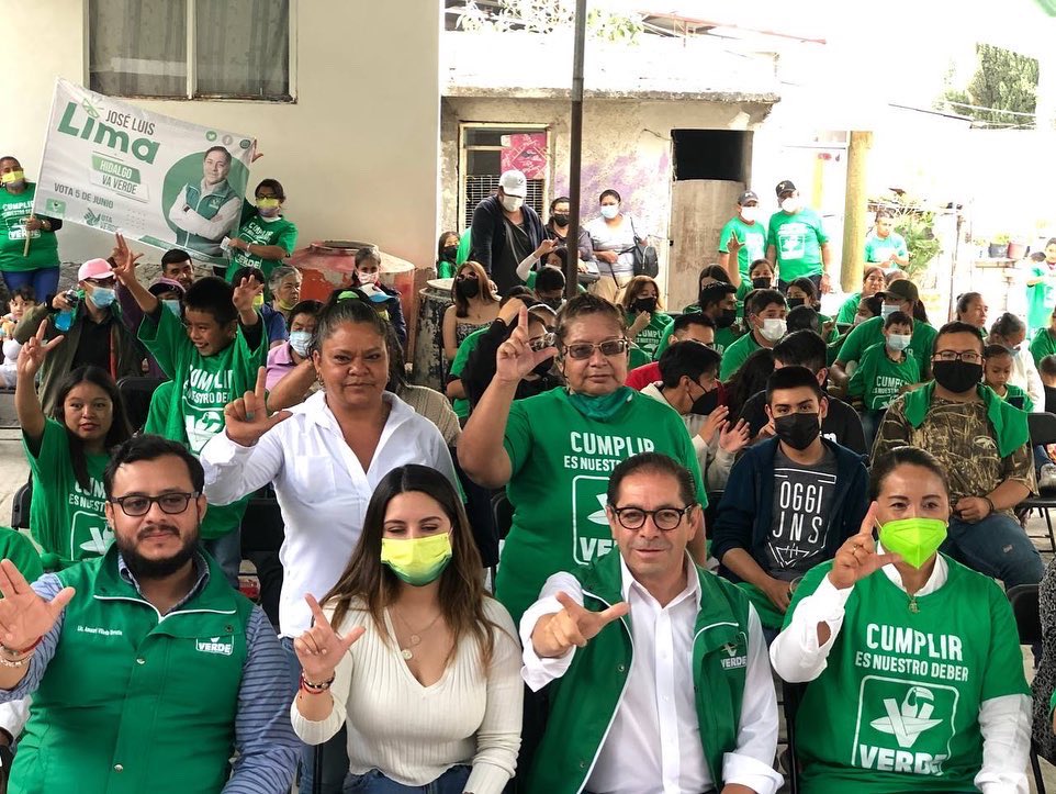 joseluis_lima's tweet photo. ¡El Partido Verde Ecologista de México cada día crece más!

Gracias #MineralDeLaReforma por escuchar nuestras propuestas, porque solo así llegaremos a cada rincón de nuestro estado.

En nuestra administración vamos a devolverles las confianza y tranquilidad a mujeres y hombres. https://t.co/siTLn04usk