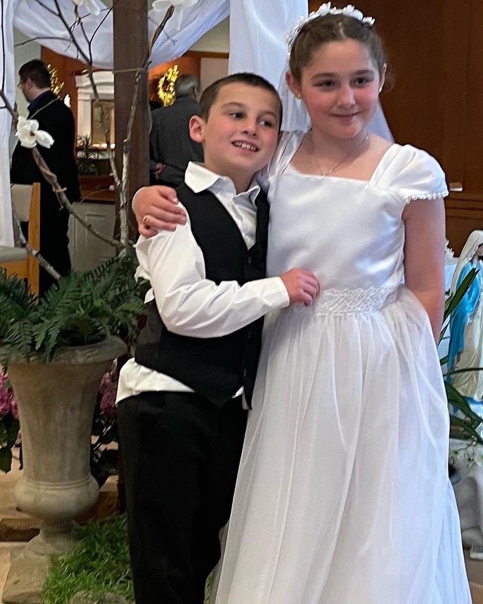 DanaPhilbin's tweet photo. Happy Mother’s Day!  So grateful for my kiddos and family! https://t.co/u8LJjAg1Y5