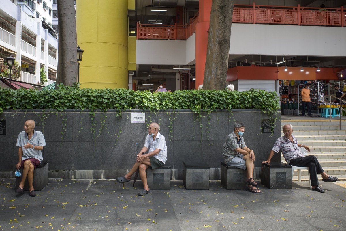sagarpremkumar's tweet photo. Uncles of Singapore Pt. 1
#streetphotography #StreetArtNFT https://t.co/HHai0LlIVg