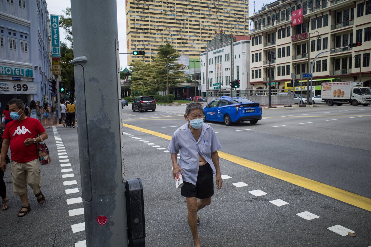 sagarpremkumar's tweet photo. Uncles of Singapore Pt. 1
#streetphotography #StreetArtNFT https://t.co/HHai0LlIVg