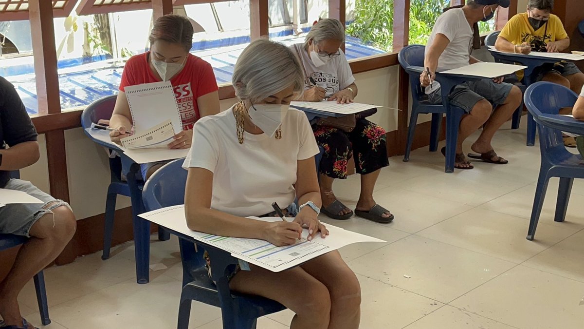 romeltv5's tweet photo. Mayoral candidate Honey Lacuna nakaboto na sa Sampaloc Elementary School. @News5PH @onenewsph #BilangPilipino2022 📸 VMH campaign team https://t.co/eGUcYqKbgq