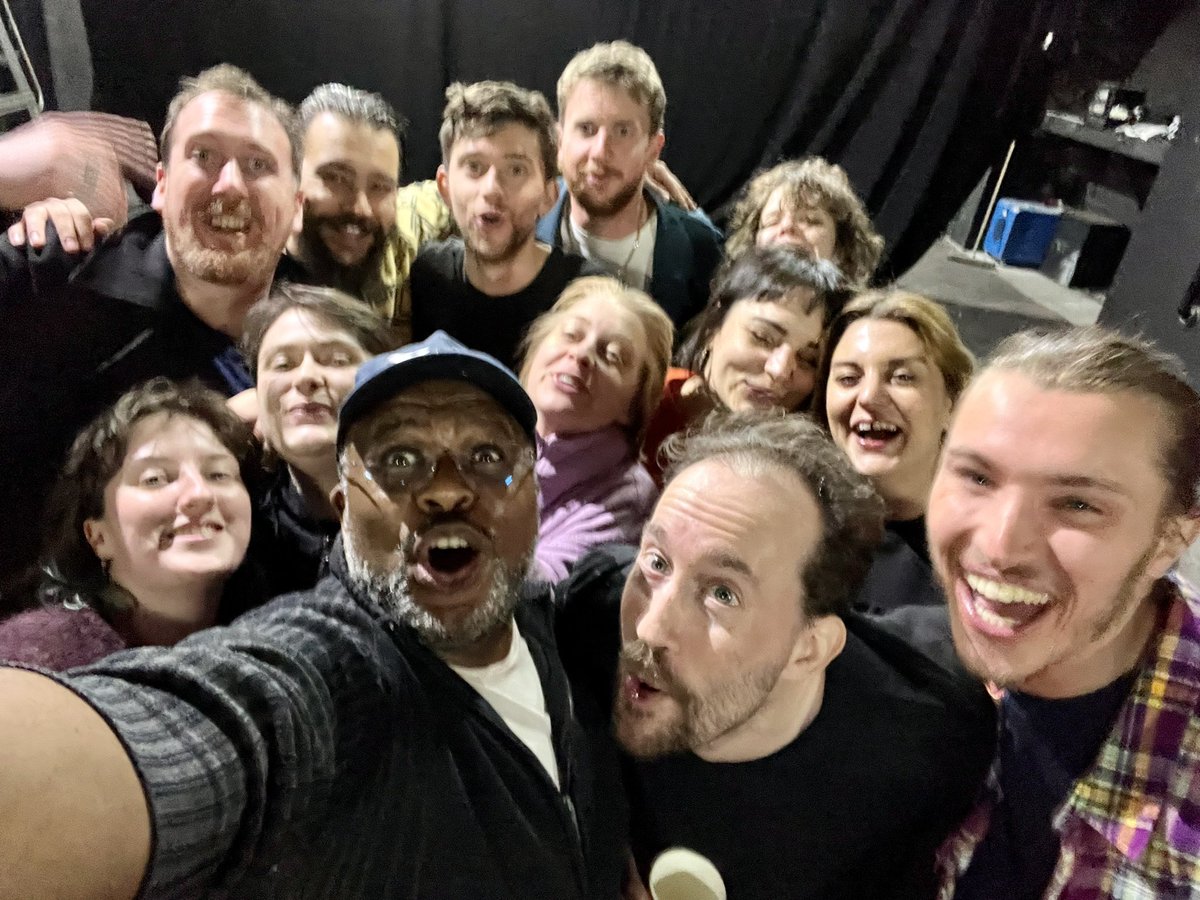 Curtain down <a href="/thevaultslondon/">The Vaults</a>  with the incredible <a href="/QuandaryCollec1/">Quandary Collective</a> cast &amp; crew of Richard II. #richardiiqc #lovethisactorslife