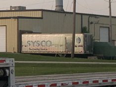 JDGolfGuy's tweet photo. π Two of my favoritesβ¦#FinchTurf and #Sysco! Rob is watching over our truckβ¦and making sure Wade keeps it clean! #LLLR π§Όπ§½πππ https://t.co/BGEGAvxT9p