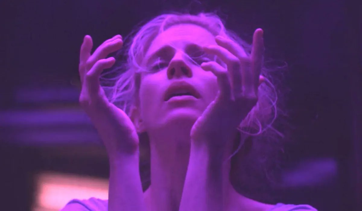 JacksonDuarte's tweet image. Escutando a música de #MajicalCloudz #DownTown, bateu aquela #saudade de #TheOA. Até hoje estou sem entender o motivo que a #Netflix cancelou😞. A melhor série do catálogo!