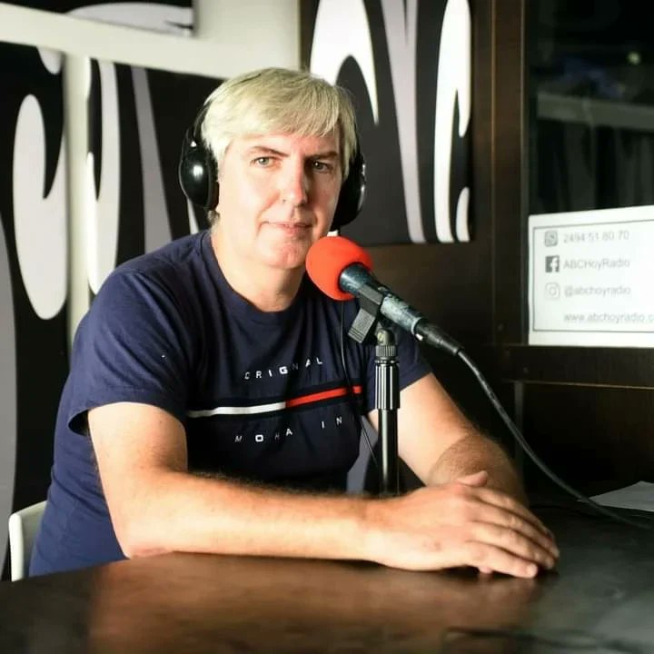 modoberon's tweet photo. Te esperamos de lunes a viernes de 9 a 12 por @abchoyradio 89.1 FM https://t.co/tlycTE4smC