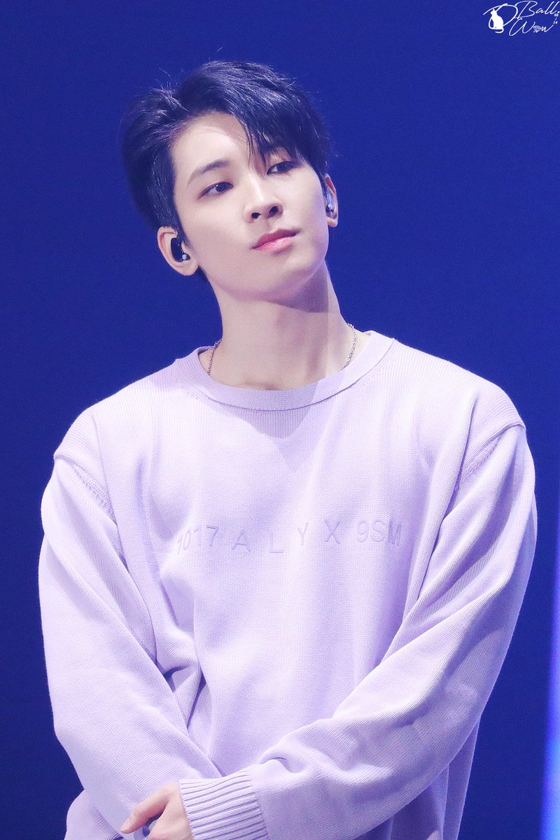 QBall_Ww's tweet photo. 220507 HANABI DAY1 HD
🫰You R so Special🫰
#SEVENTEEN   #원우  #WONWOO  #ウォヌ #세븐틴   #HANABI https://t.co/9RG9dAcgIg