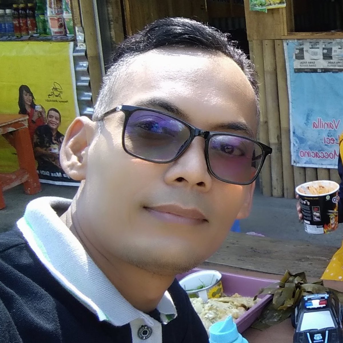 Agustinov78's tweet photo. #FotoProfilBaru https://t.co/JiMSdn21U0