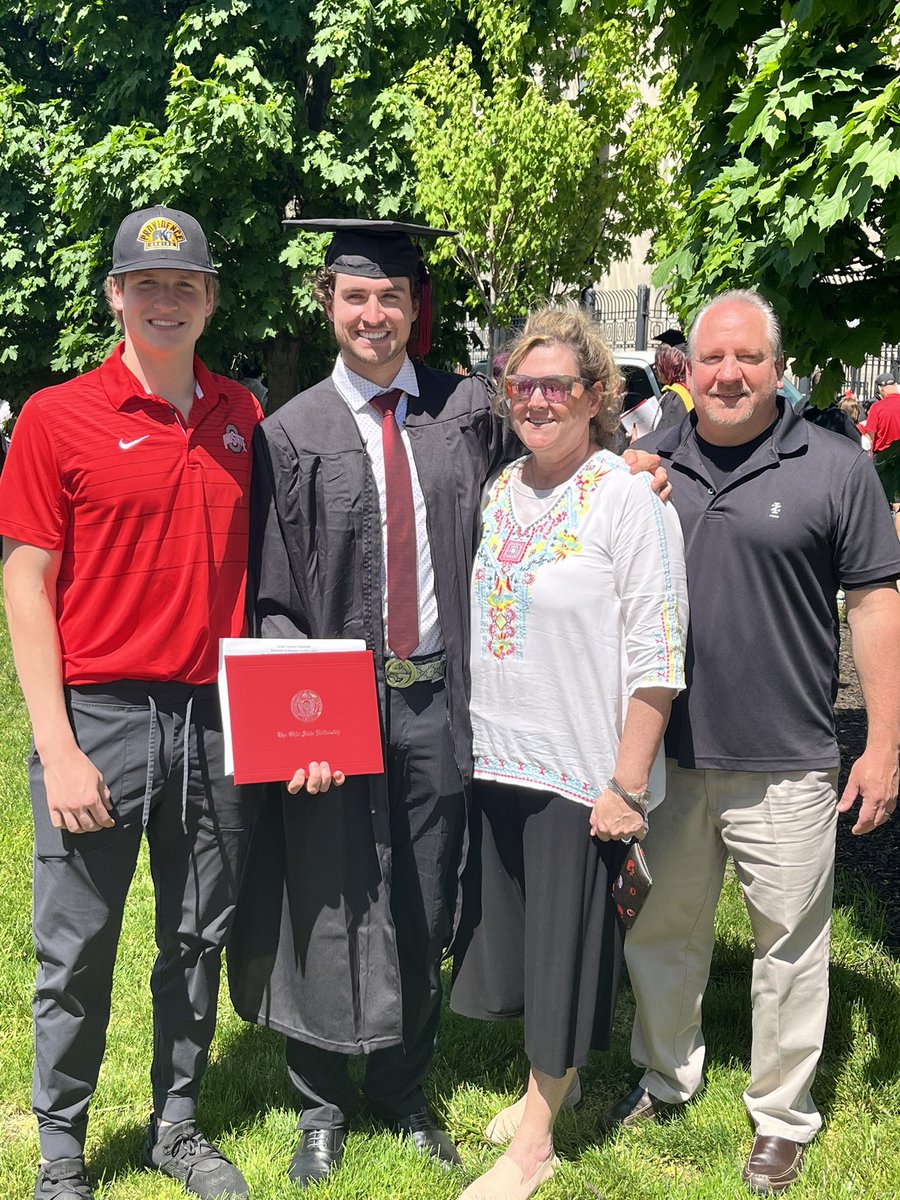 OhioStateMHKY's tweet photo. 🎓 Congrats to Quinn Preston and Grant Gabriele, who earned their Ohio State degrees today! 

#GoBucks #OSUGrad #BuckeyesForLife @GGabriele61 @Quinn_Preston20 https://t.co/aLpHIExLxw