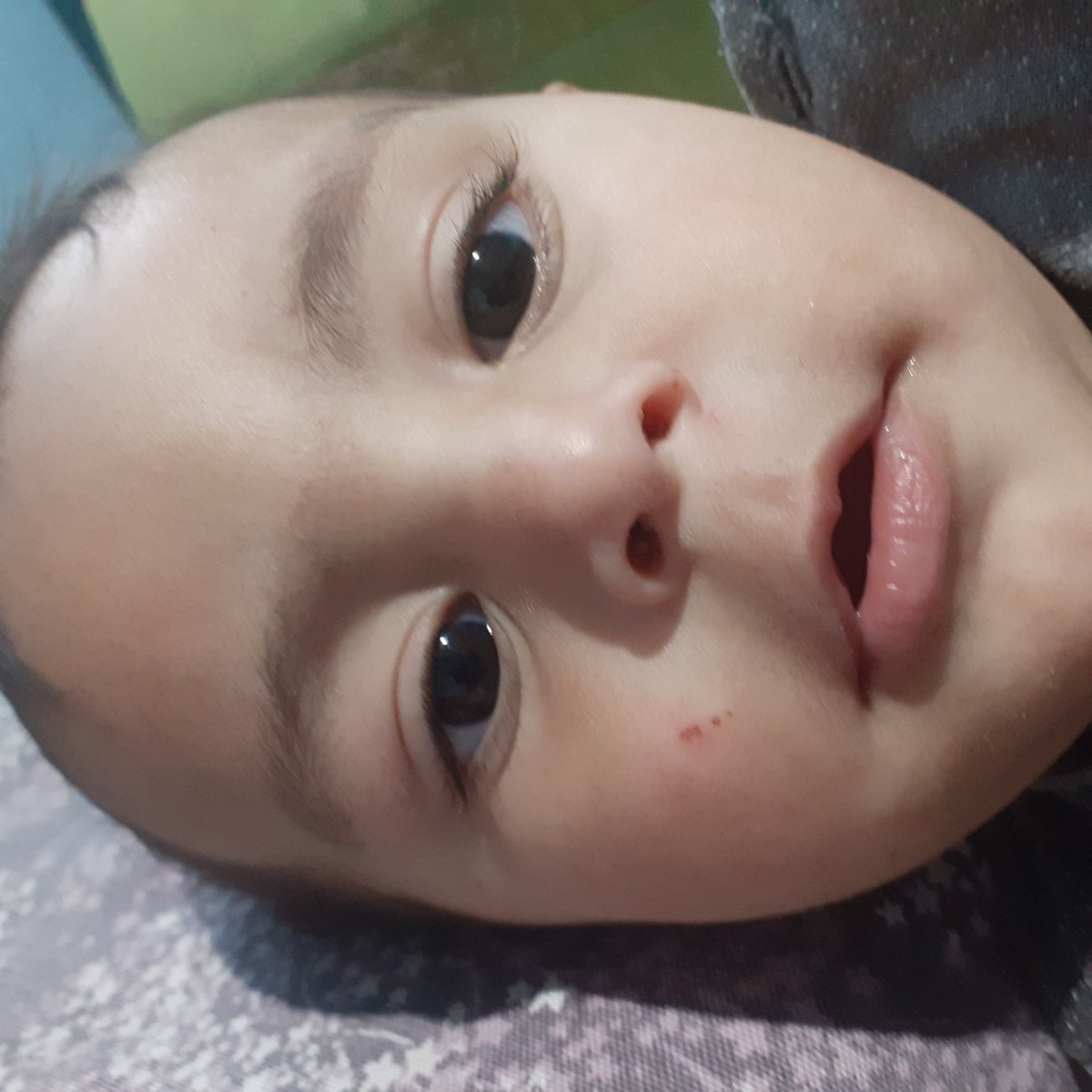 narBebek3's tweet photo. #IlCey iyi geceler kirada oturuyorum 2aylik kiram geçti allah rızası için yardım edin sizinde evlatlarınız var tr yapın paylaşın nolursunuz bez gönderin beze çok ihtiyacım var tr yapın paylaşın nolursunuz bez gönderin beze çok ihtiyacım https://t.co/BemFZc3Inv
