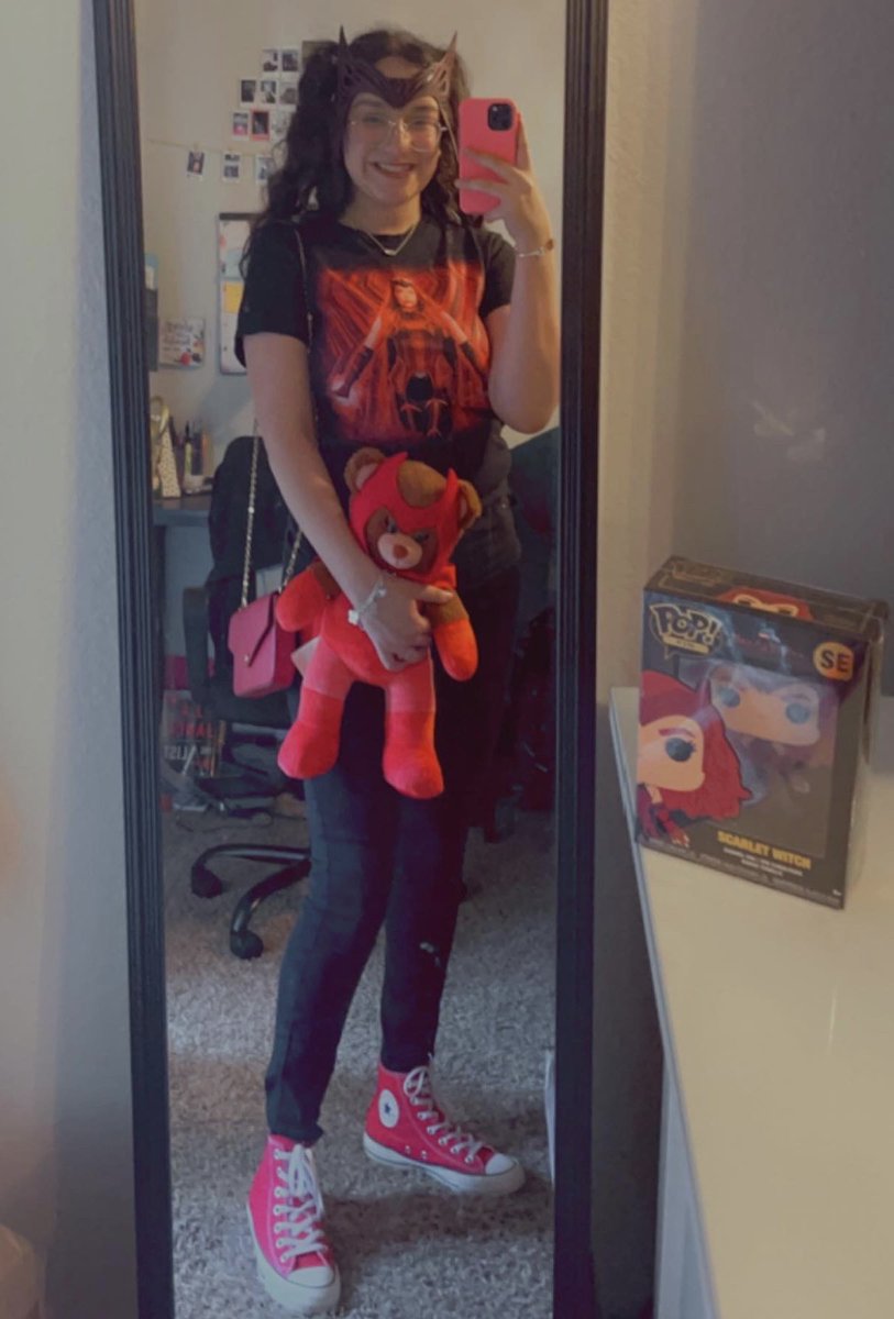 bethanysanchezz's tweet photo. Finally going to see Dr.Strange in the Multiverse of Madness! ❤️🪄 #DrStrangeMultiverseOfMadness #ScarlettWitch #Marvel https://t.co/thWTKnqBWY