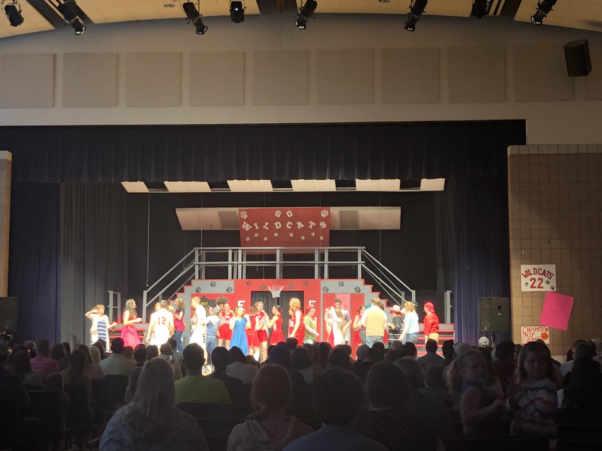 ManuszakEdward's tweet photo. Great way to spend Mother’s Day! Very proud of our HIgh School students who performed in our first musical in over 20 years! Bravo! Thank you Ms. Sinclair for organizing, directing and making this a reality! 👏 🎶 #rowlikevikings #LovePublicEducation https://t.co/qoTVu9Sr5z