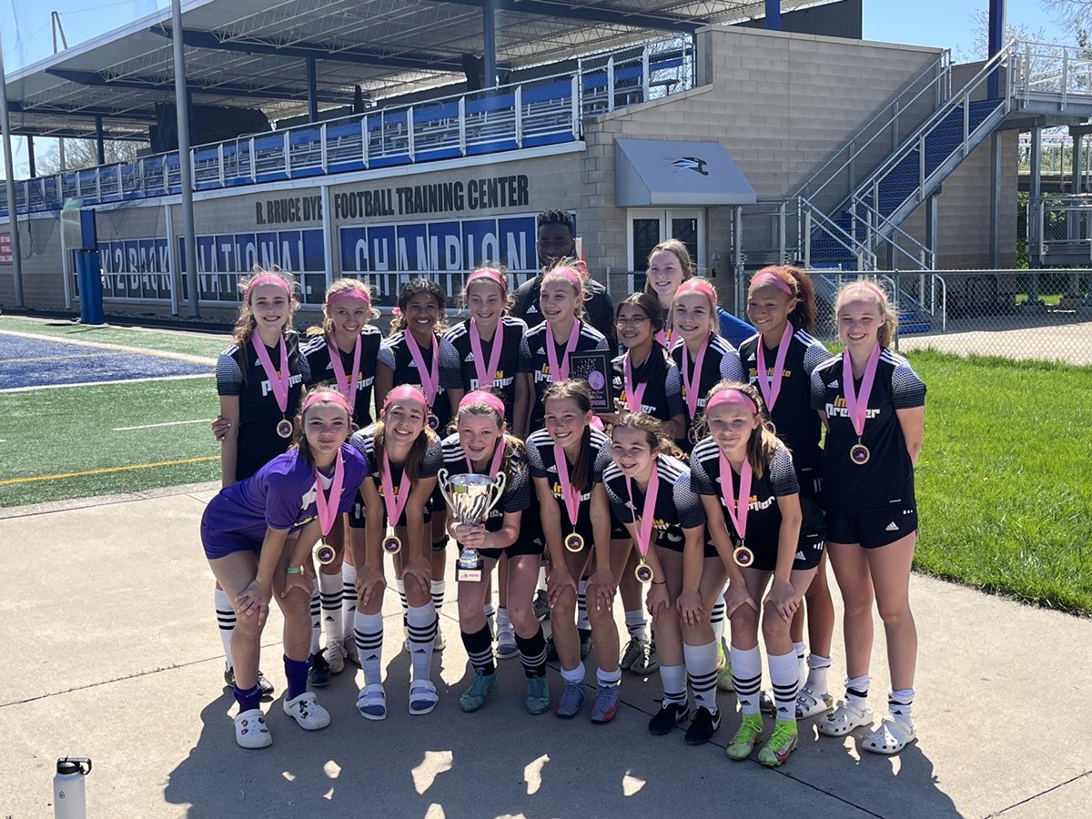 IndyPremierSC's tweet photo. 08G Elite II - Champions of Shoot For The Cure! #premierandproud #presson #ftfun @fw_united_fc https://t.co/EPn00piobI