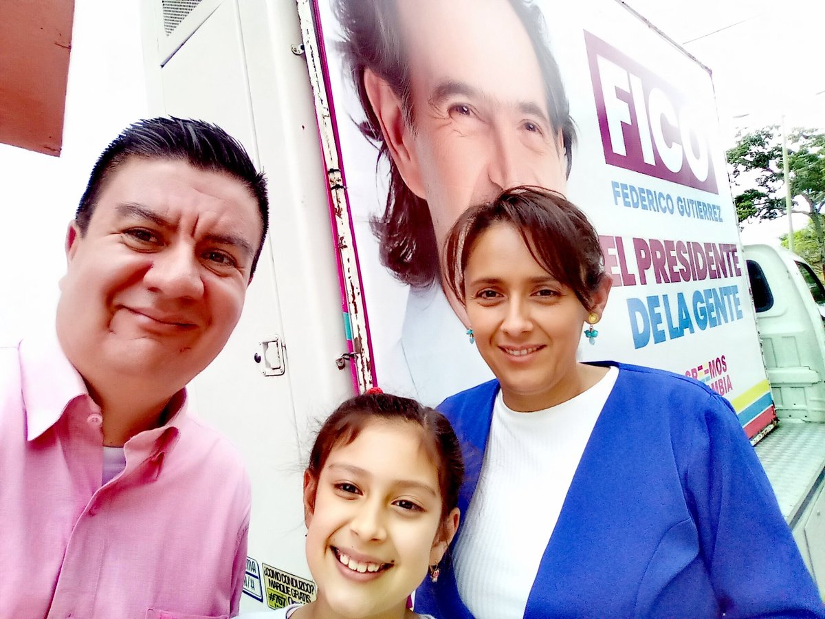 garzon_pablo's tweet photo. #FicoPresidente  saludo desde Arbeláez, apoyando nuestro próximo presidente. https://t.co/M3IhWuElFD