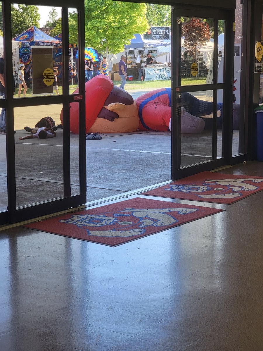 MegumiBandicot's tweet photo. Mario is feeling down today. https://t.co/JTWrTM1w2d