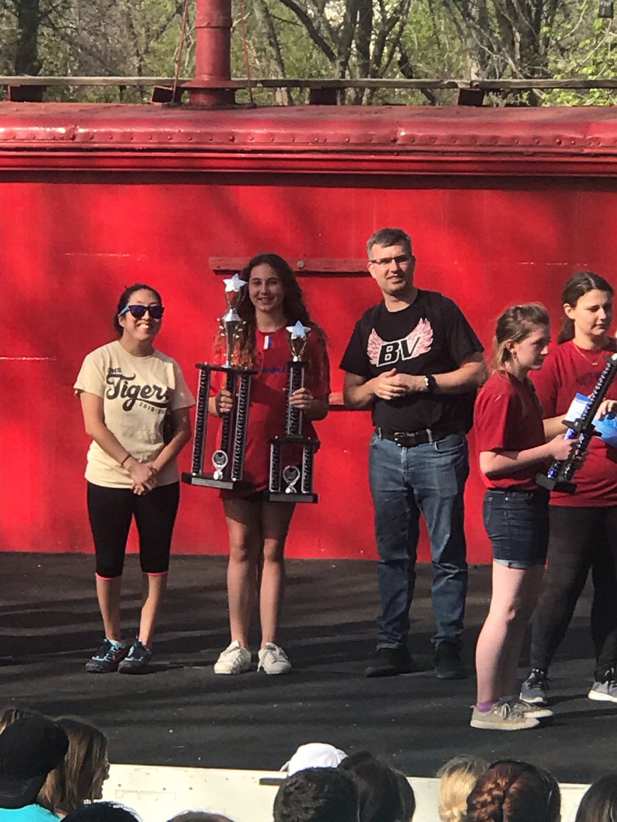 BVMS 8th grade band finished first in their class, first overall in all classes and received a superior rating at the Worlds of Fun music festival on Saturday.  Placing 1st overall was the highest the 8th grade band has finished in school history. Congrats to all!