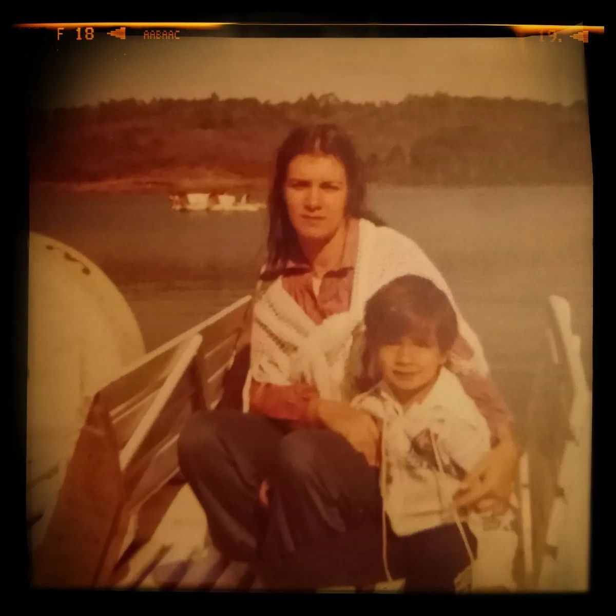 rodrigommind's tweet photo. Dias das mães... Elas que não se colocam LIMITES para fazer de tudo por nós.
Nessa foto, nosso RODRIGO e sua mãe, Lanice.💙
#TeamRodrigo🧠 #TeamRodrigoMind
#NoLimite #NoLimite2022 #RodrigoMind #RodrigoMoraes #AtletaLowCarb #Mind #Ultramaratonista #Maratona #Run #reality https://t.co/ilyCpLK1sE