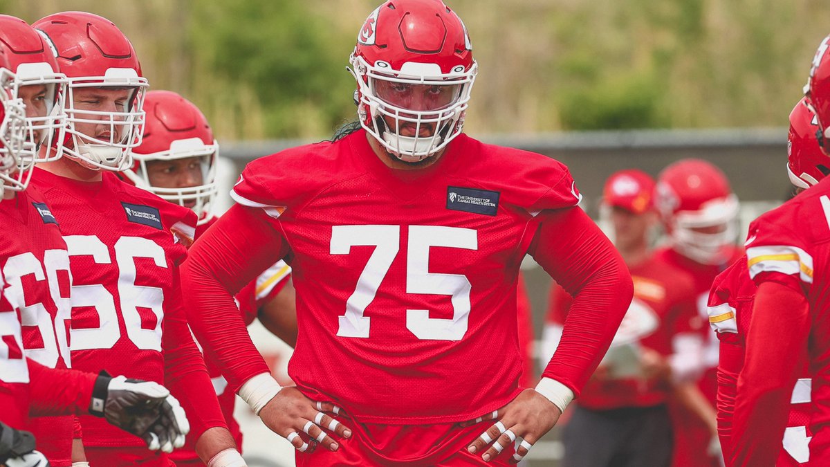 Chiefs's tweet photo. Weekend work 💪 https://t.co/HTs8vmeSzQ