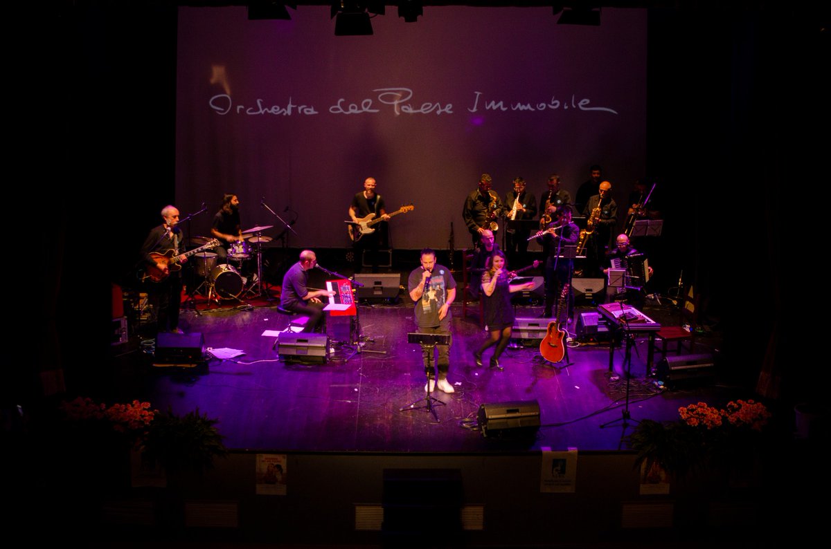 dianavasconi's tweet photo. Serata straordinaria a sostegno di @AIRC_it, teatro artemisio #musicforlife #VELLETRI #7maggio ❤️@dianavasconi @assmusicforlife
#orchestradelpaeseimmobile #springquartet #shanymartin ❤️ https://t.co/YehUJ2YlCy