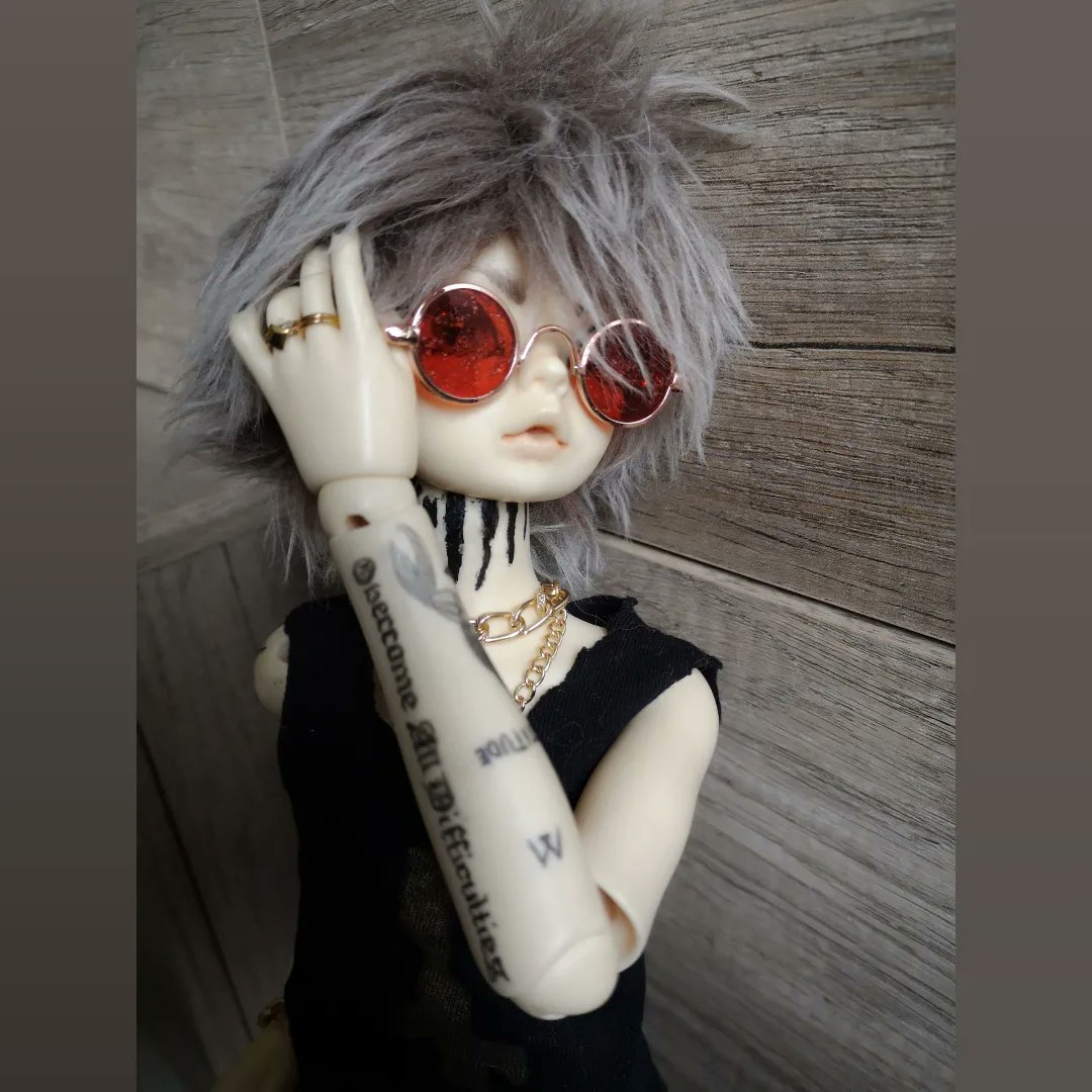 Mimi_Miruki's tweet photo. Nori loves his sunglasses. 😎
He wants to wear them all day long . 😅

#bjd #dollzone #dollzonebjd #dollzonejade #dollphotography #bjdphotography #bjddoll #bjdlover #bjdboy #bjdmsd #bjdjewelry #bjdbracelet #bjdtattoo #dollphoto #bjdsunglasses #thegazette #gazette #gazerock #ruki https://t.co/3AQnjZEQz3