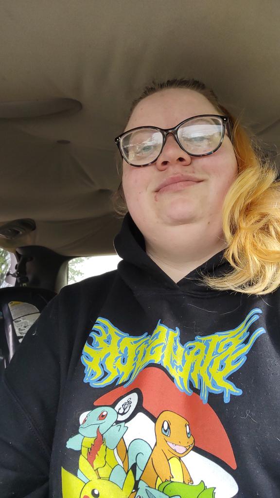 risa_armaine's tweet photo. @STAYS1CK Lol always reppin https://t.co/3ooxB7ZDmN