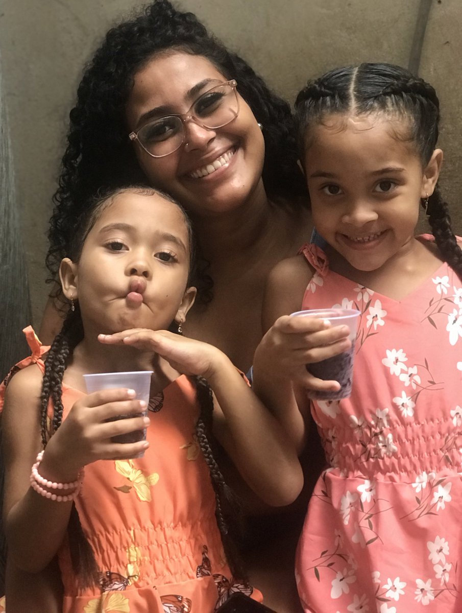 Jayvalentina99's tweet photo. Gratidão a vocês por me dar o título mais importante da vida MAMÃE AMA VOCÊS minhas princesas 🥰❤️💕

FELIZ DIA DAS MÃES ❤️ https://t.co/RLHhmsd0xH
